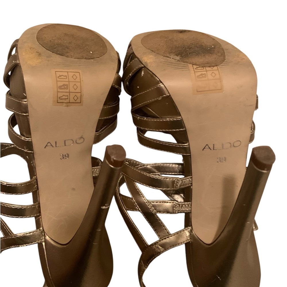 ALDO Women's Elegant Gold Heels - Picture 3 of 8